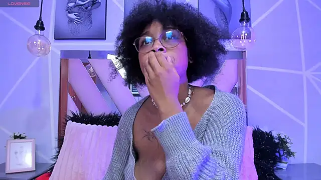 Elith noa online show from 1, 3, 2025