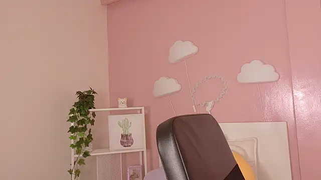 briannajackson  online show from 28, 10, 2025