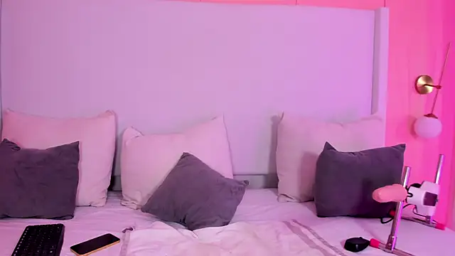 shaina vasquez online show from 28, 11, 2025