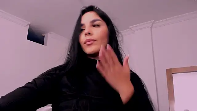  miaquevedo  online show from 5, 6, 2026