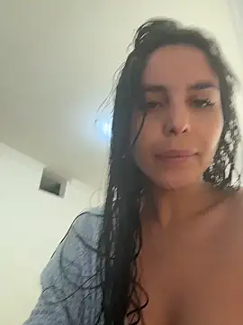  miaquevedo  online show from 21, 4, 2026