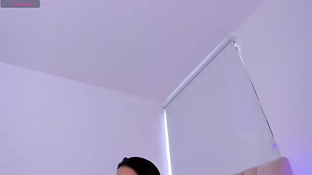 ZarianaEvanz online show from 5, 5, 2026