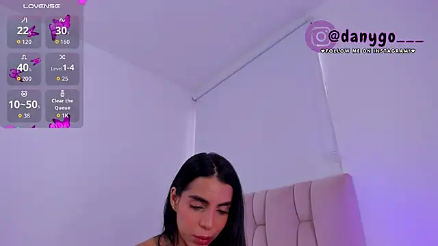 ZarianaEvanz online show from 16, 12, 2025