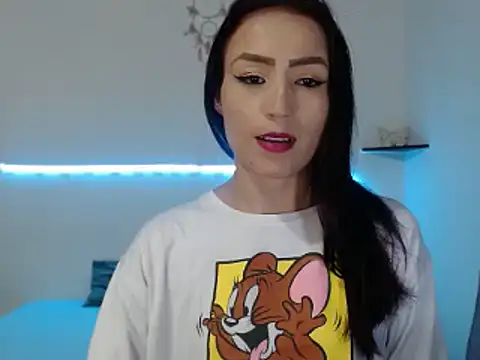 Snapshot of Sara-Guzman1 chatting on 11, 2, 2025 Sara-Guzman1 online show from 11, 2, 2025