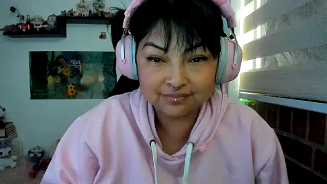 Shaddycute  online show from 11, 3, 2026