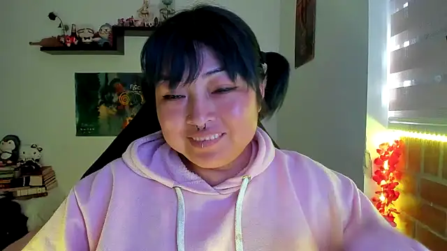 Shaddycute  online show from 9, 3, 2026