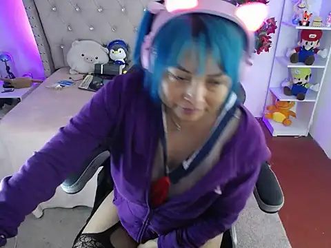 Shaddycute  online show from 8, 2, 2025
