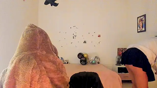Shaddycute  online show from 4, 10, 2025