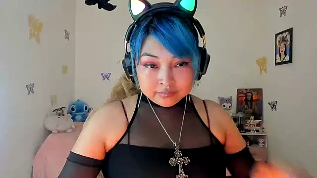 Shaddycute  online show from 1, 10, 2025