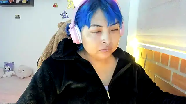 Shaddycute  online show from 28, 10, 2025