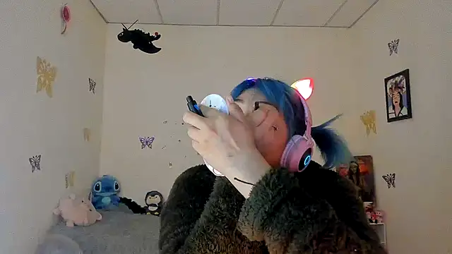 Shaddycute  online show from 10, 9, 2025