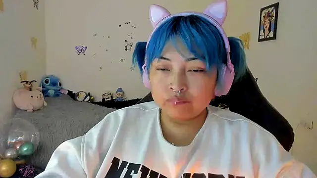 Shaddycute  online show from 13, 9, 2025