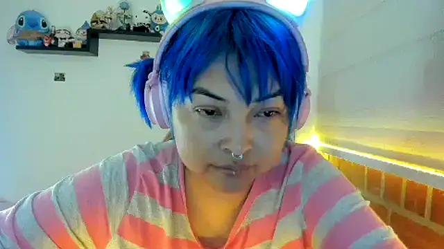 Shaddycute  online show from 2, 11, 2025