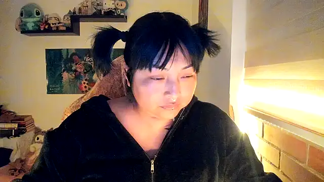 Shaddycute  online show from 12, 2, 2026