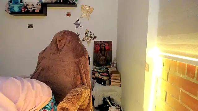 Shaddycute  online show from 21, 12, 2025