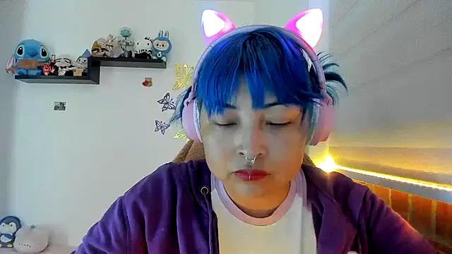 Shaddycute  online show from 5, 11, 2025