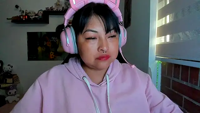 Shaddycute  online show from 10, 3, 2026