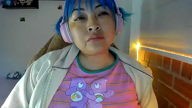 Shaddycute  online show from 4, 12, 2025