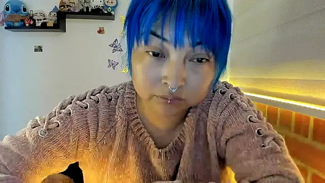 Shaddycute  online show from 12, 11, 2025