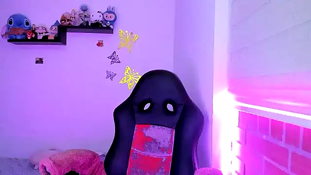 Shaddycute  online show from 10, 11, 2025