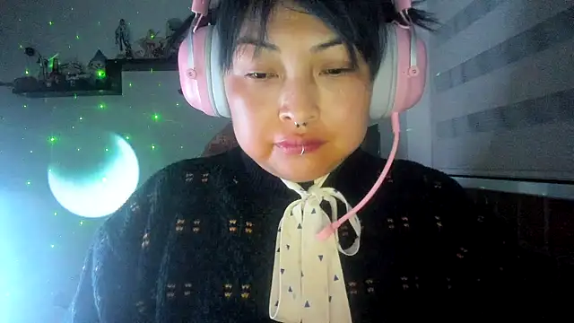 Shaddycute  online show from 10, 4, 2026