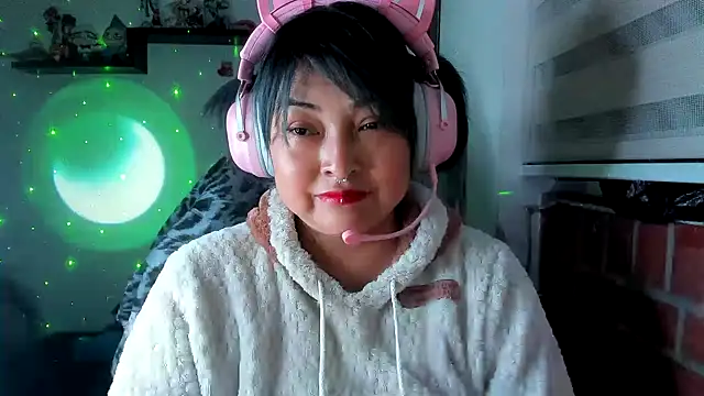 Shaddycute  online show from 18, 5, 2026