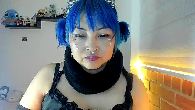 Shaddycute  online show from 7, 11, 2025