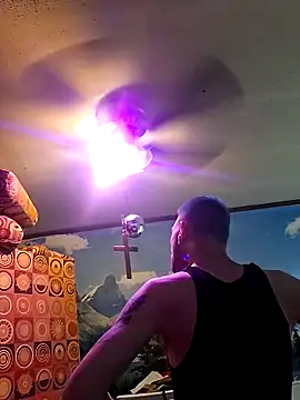 gettinit2wice online show from 8, 2, 2026