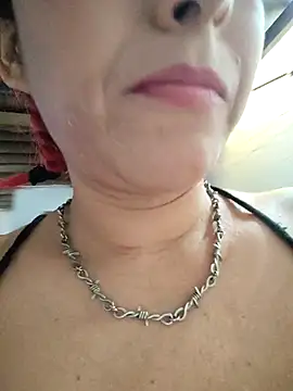 Snapshot of florecita9 chatting on 10, 7, 2026 florecita9 online show from 10, 7, 2026