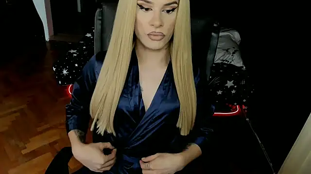 EvelynLexy online show from 15, 10, 2025