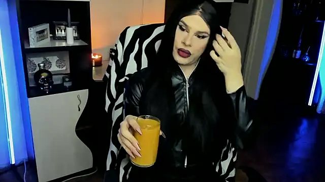 EvelynLexy online show from 5, 3, 2026