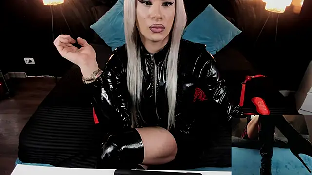 EvelynLexy online show from 25, 2, 2025