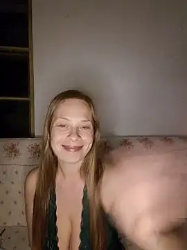 Snapshot of katiestevens chatting on 13, 9, 2025 katiestevens online show from 13, 9, 2025
