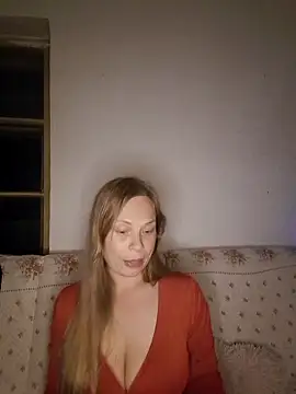 Snapshot of katiestevens chatting on 12, 9, 2025 katiestevens online show from 12, 9, 2025