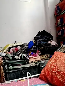 couple00795 online show from 12, 12, 2024