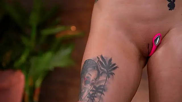 KairaAndrews online show from 8, 3, 2026