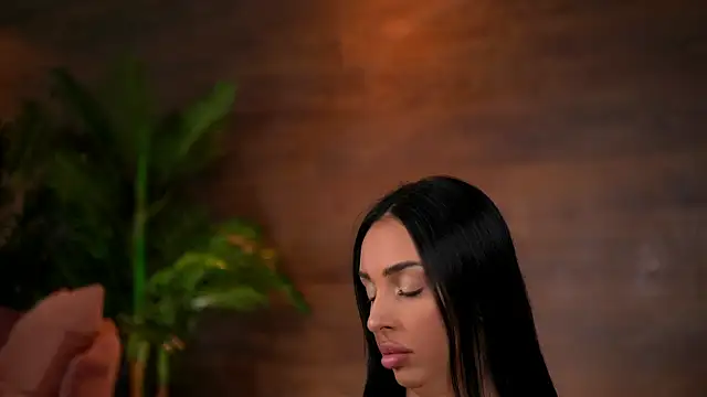 KairaAndrews online show from 4, 4, 2026