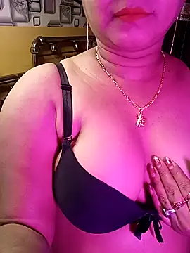 ella mariya online show from 4, 1, 2025