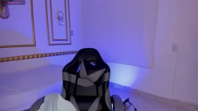 Snapshot of caro03x chatting on 2, 11, 2025 caro03x online show from 2, 11, 2025