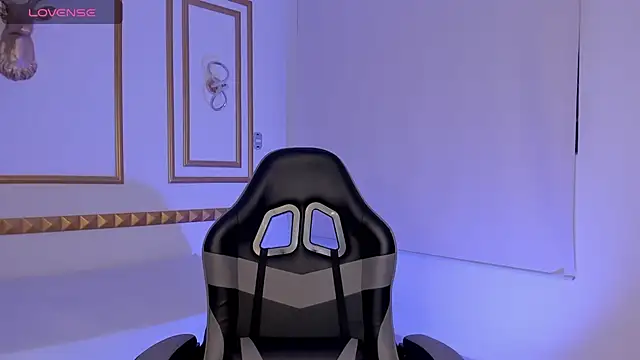 Snapshot of caro03x chatting on 30, 10, 2025 caro03x online show from 30, 10, 2025