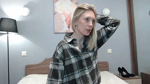 AvelinaLeoni online show from 27, 4, 2026