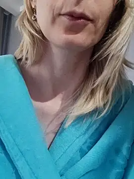 Snapshot of AvelinaLeoni chatting on 18, 3, 2025 AvelinaLeoni online show from 18, 3, 2025