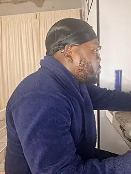 LaughRiotX online show from 23, 4, 2026