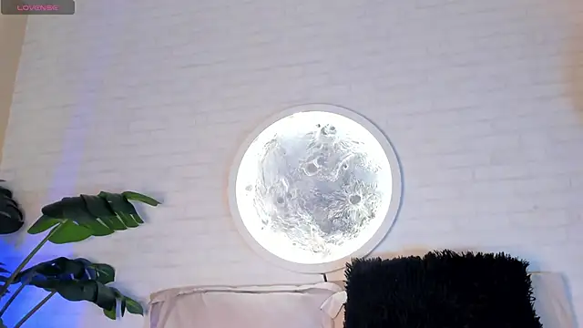 Elise Diamond online show from 2, 3, 2025