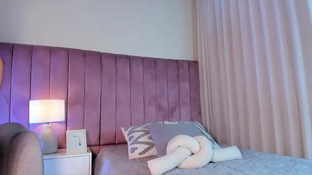 Elise Diamond online show from 9, 4, 2026