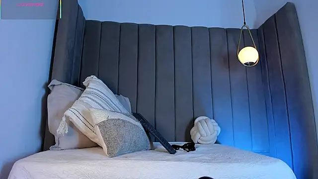 Elise Diamond online show from 10, 3, 2026