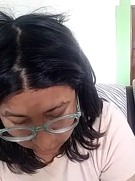 Snapshot of sarah12333 chatting on 10, 7, 2026 sarah12333 online show from 10, 7, 2026