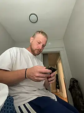 Mcpussypounder211 online show from 25, 5, 2026