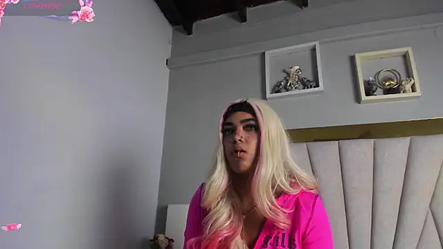 Snapshot of vahiolet_fuentes chatting on 9, 5, 2026 vahiolet fuentes online show from 9, 5, 2026