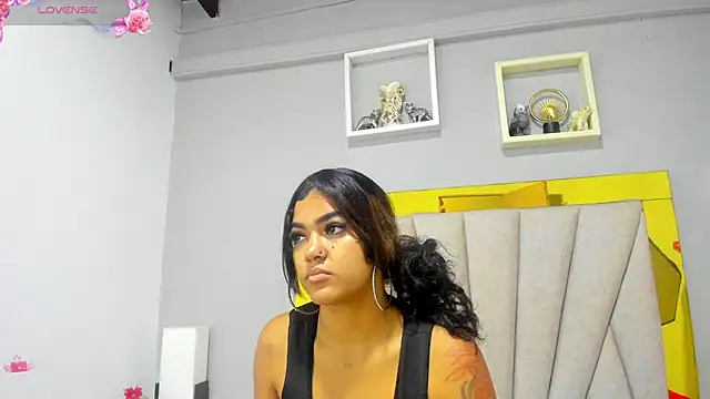 Snapshot of vahiolet_fuentes chatting on 1, 5, 2026 vahiolet fuentes online show from 1, 5, 2026